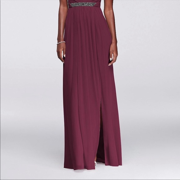David's Bridal Long Mesh Dress with V-Neck and Beaded Waistband Size 0 WINE COLO - Picture 3 of 8
